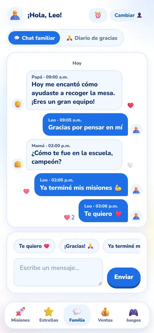 Chat familiar de SuperMisiones con mensajes de ejemplo entre el niño, papá y mamá, corazones y respuestas rápidas