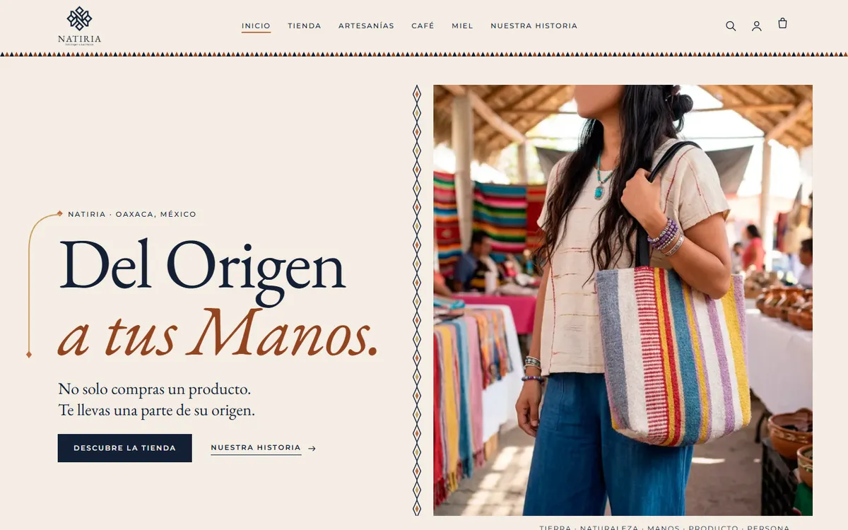 Portada de NATIRIA: Del Origen a tus Manos, No solo compras un producto, te llevas una parte de su origen, junto a una mujer con una bolsa tejida de rayas