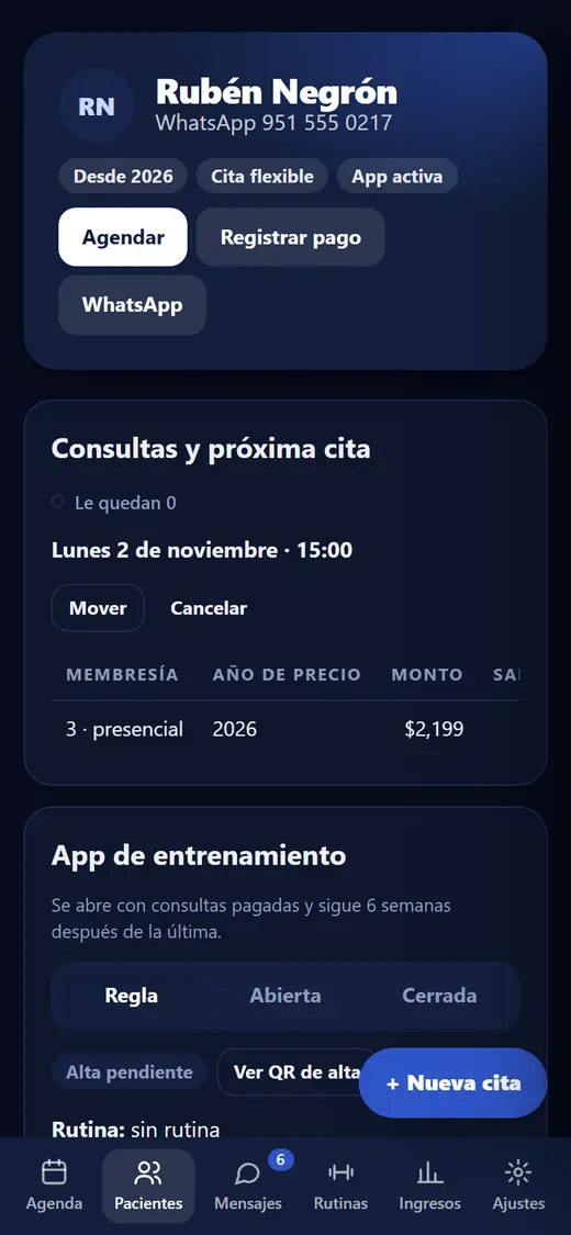 Ficha de un paciente de ejemplo: botones Agendar, Registrar pago y WhatsApp, próxima cita, membresía y acceso a la app de entrenamiento